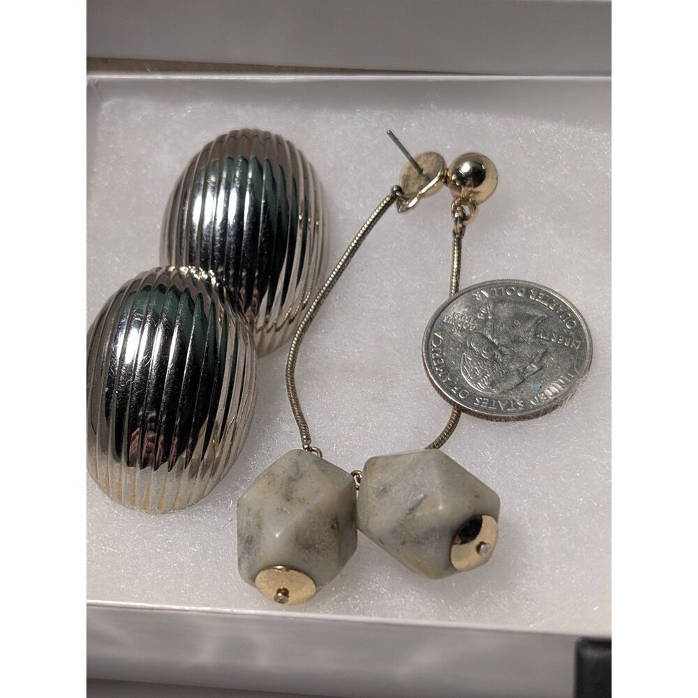 Showstopper Vintage Costume Earring Set - Picture 7 of 7